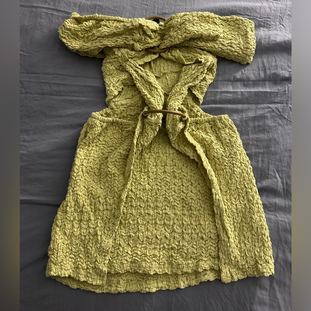 Pretty little thing olive textured dress size 6 medium